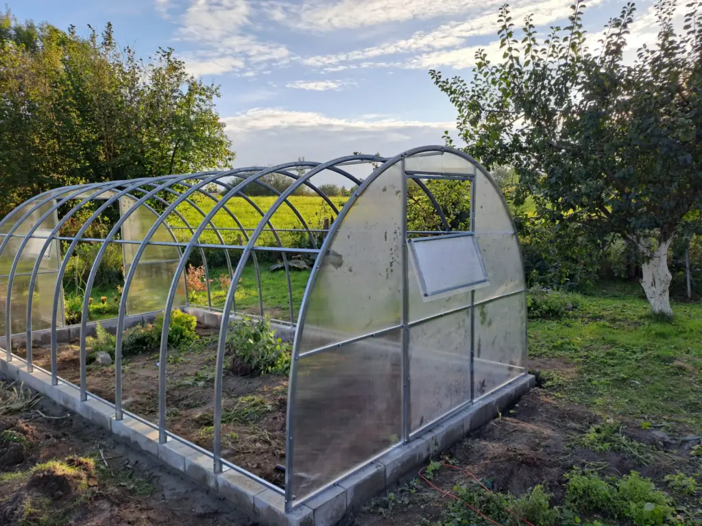 Szklarnia ogrodowa Wizna - realizacja Antiga