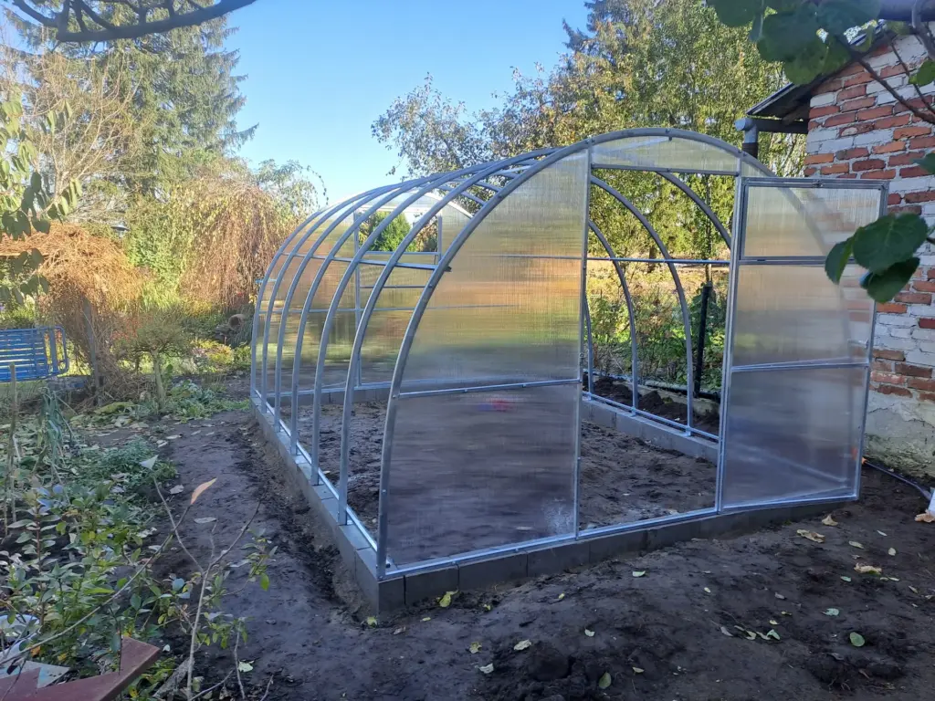 Szklarnia z poliwęglanu Wizna - producent Antiga